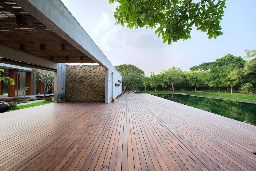 Into The Forest Resort Bangkok Buitenkant foto