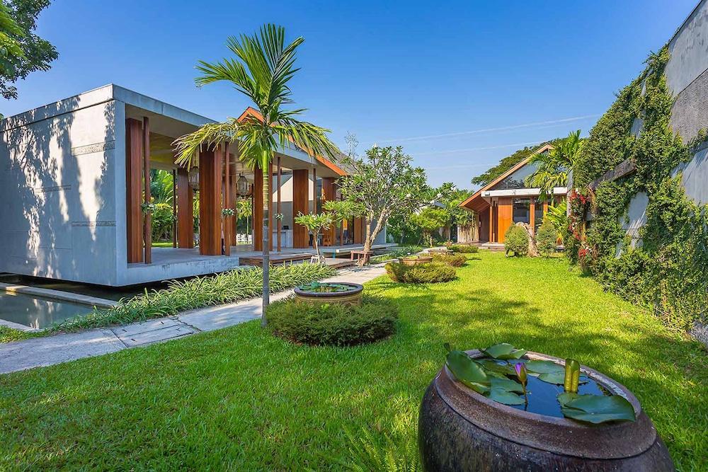 Into The Forest Resort Bangkok Buitenkant foto